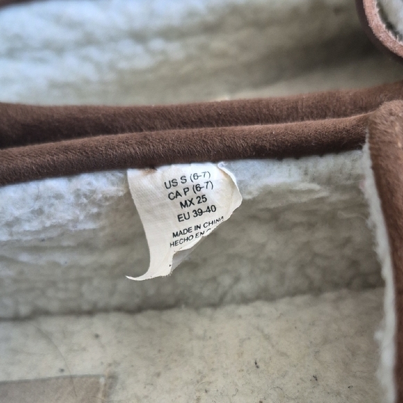 Slippers - Picture 6 of 6